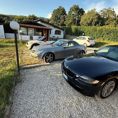 Private House With Car Park At Nemi Dom wakacyjny